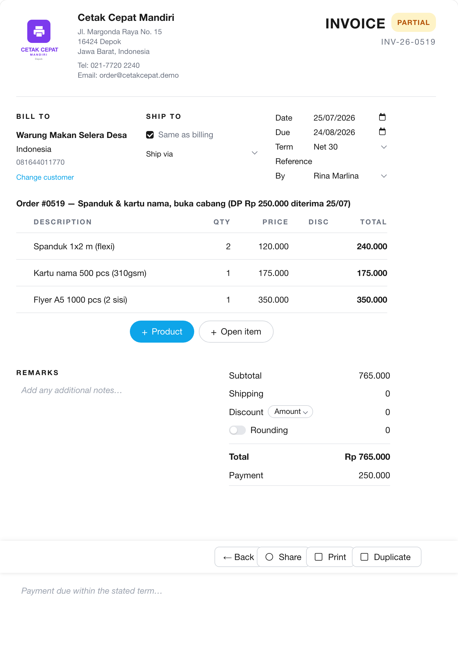 DP dan sisa, nempel di invoice — bukan di ingatan
